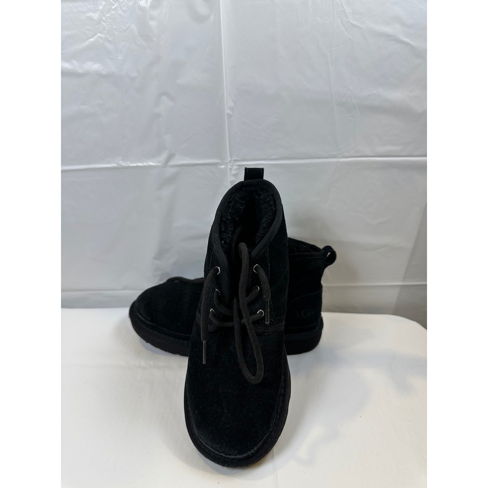UGG Neumel Kids Suede Lace Up‎ Chukka Boots Black 1017320K